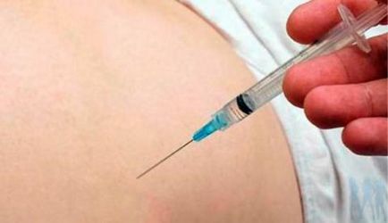 Învățați cum să injectați corect un știft în fese selectând zona dreaptă a injecției, vizionați videoclipul și