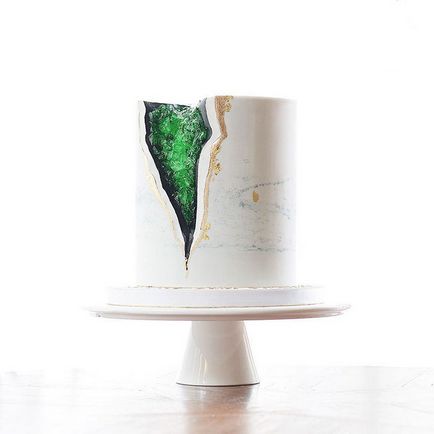 Унікальні торти з - кристалами - всередині стали новим весільним трендом в інтернеті, умкра
