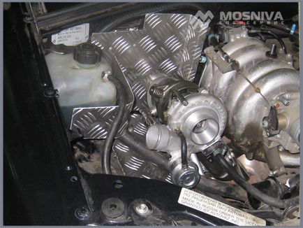 Instalarea turbo-supraîncărcării pe motorul injectorului de pe teren, modelul Chevrolet