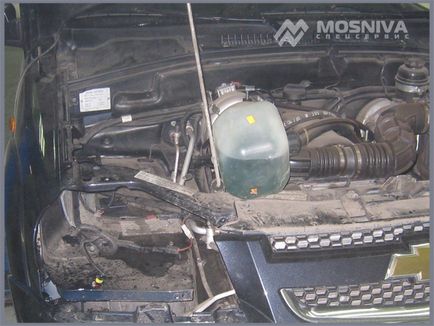 Instalarea turbo-supraîncărcării pe motorul injectorului de pe teren, modelul Chevrolet