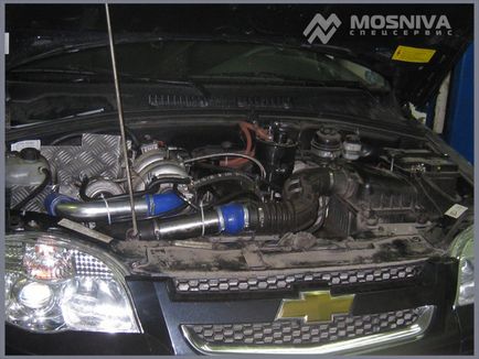 Instalarea turbo-supraîncărcării pe motorul injectorului de pe teren, modelul Chevrolet