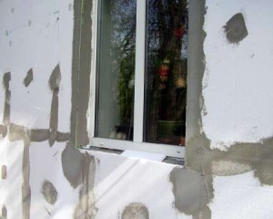 Izolarea termică a casei cu polistiren cu propriile sale mâini pe partea exterioară a lemnului