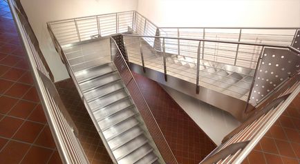 Variante de scări la tipurile de etajul doi, forma frumoasă și soiurile