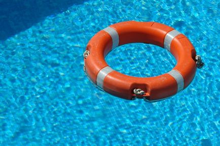 Важливі правила для безпечного плавання в басейні - бібліотека - доктор комаровский