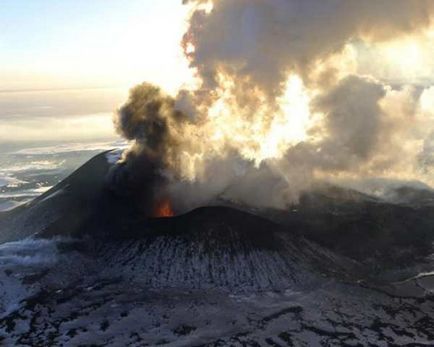 Vulcanii care au fost activi recent, fratele