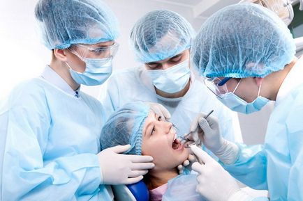 Chirurgia stomatologică nu este numai extracția dinților!