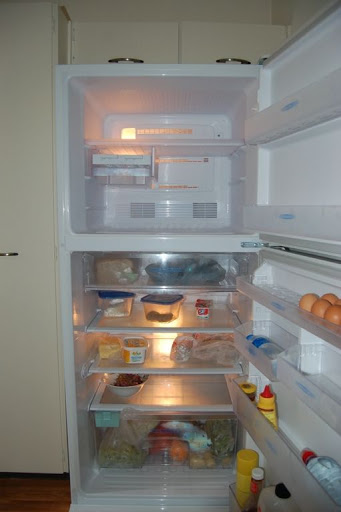 Sfaturi pentru frigider pentru maeștri de reparații, îngrijirea frigiderului, depozitarea adecvată a alimentelor, mese
