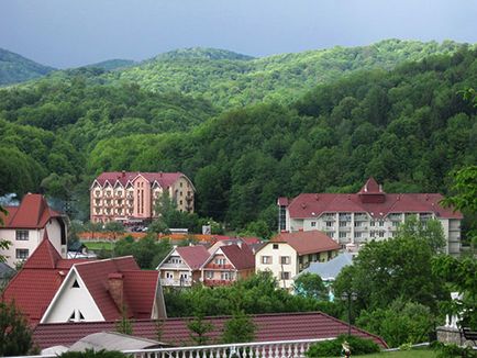 Yacenka - село поляна відпочинок на курорті - сонячне Закарпаття