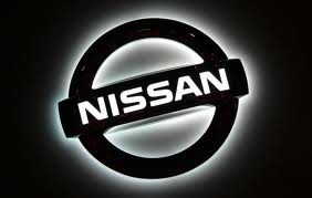 Japán autó Nissan szabadság 2000 tesztvezetés és vélemények