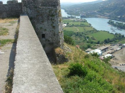 Misterioasa Albania (shader - obiective turistice, ce sa vezi, locuri interesante)