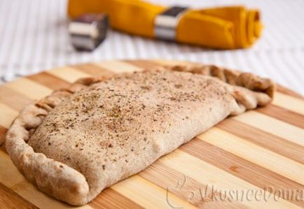 Zárt pizza calzone recept egy fotó