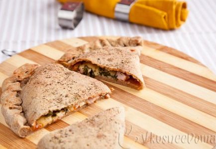 Zárt pizza calzone recept egy fotó