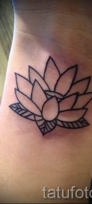 Înțeles tattoo water lily - sensul, istoria și fotografia tatuajelor gata făcute