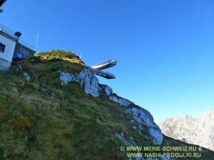 Bajor Alpok járni, kilátással a Zugspitze