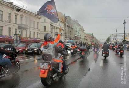 Bicicliștii din St. Petersburg