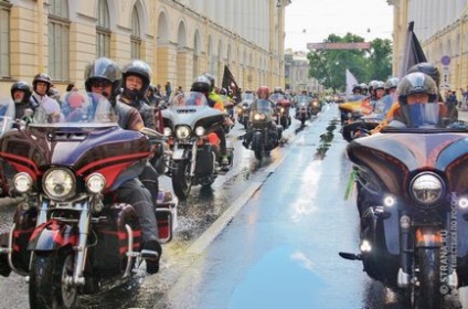 Bicicliștii din St. Petersburg