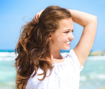 Базові масла для волосся - застосування для проблемних і здорових локонів