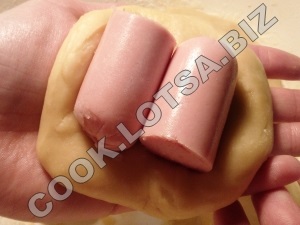 Булочки з сосискою - смачний домашній покроковий рецепт з фото
