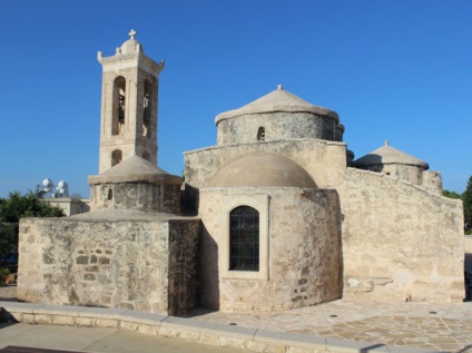 Biserica din Agia Paraskevi, descrierea Ciprului, fotografia, unde se află pe hartă, cum se obține