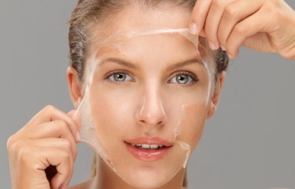 Curățați fața cu clorură de calciu la domiciliu