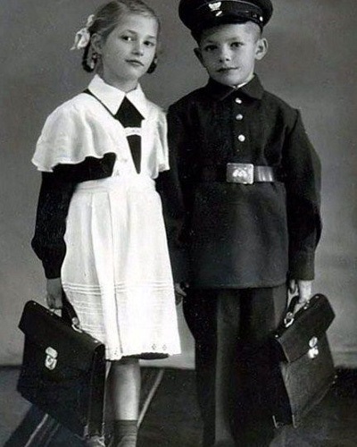 Modă pentru copii în nostalgia Uniunii Sovietice pentru o imagine curată