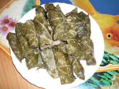 Dolma din frunze de struguri