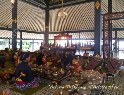 Yogyakarta, Indonezia, călătorii independente