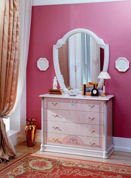 Unde și cum să aranjați o oglindă în dormitor, cum să o faceți în mod corect, sfaturi utile