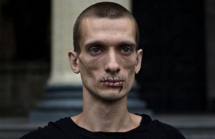Cum a reacționat societatea la urechile tăiate ale lui Pavlensky