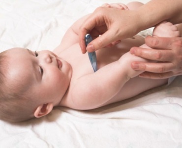 Як правильно виміряти температуру у новонародженого