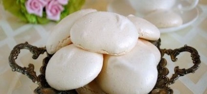 Cum sa faci meringue - retete acasa in cuptor sau in cuptorul cu microunde