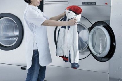 Cum să îndrepți puful în jacheta în jos după spălare, fotografie