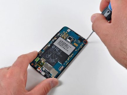 Hogyan szétszedni a telefon HTC EVO 4G - blogofolio újszerű Paulova