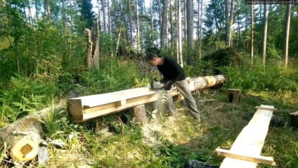 Як зробити просту пилораму з бензопили і двох дощок, з дерева своїми руками! цікаві