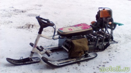 Cum se face un snowmobile de la un ferăstrău cu lanț