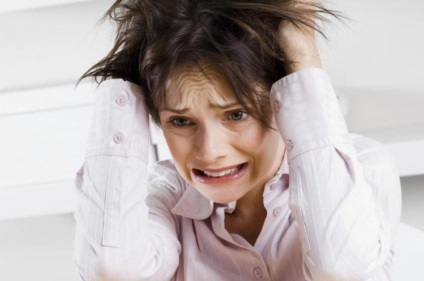 Cum stresul afectează sănătatea fizică și aspectul unei femei