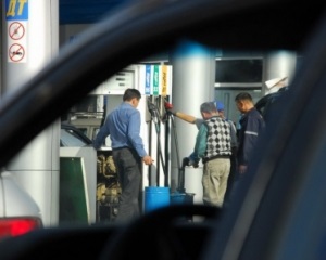 Cum benzină ucraineană ucide mașini, fapt