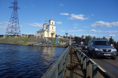 Karelia, mai 2015 - partea 1 - Petrozavodsk, digul Onega, muzeu al lorei locale, scaun nenorocit