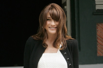 Carla Bruni, când eram prima doamnă, îmi plăcea să mă îmbrac, o bârfă