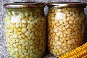 Kukorica konzerv az otthoni használatra, a készítmény a receptek a téli titkok