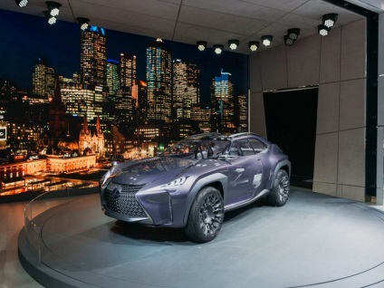 A koncepció autó Lexus hologram képernyők helyett