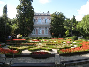 Resort opatiya - un loc pentru aristocrați de odihnă și celebrități hoteluri, cazinouri, plaje și cafenele