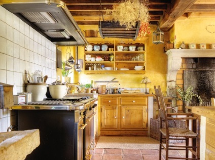 Bucatarie stil rustic - design interior cu fotografie proprie