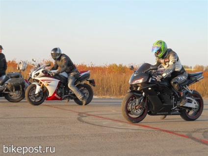 Experiența personală yamaha yzf-r1 2009 - revizuirea motocicletei yamaha yzf-r1 2009-2010 (prin ochii proprietarului)