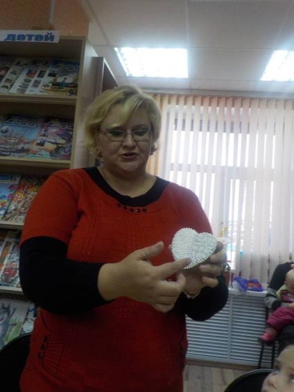 Maestru de clasă pe pictura și decorarea turtă dulce - consiliul de femei sat p-pokrovka