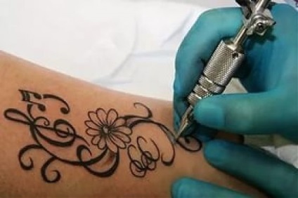 Riscurile medicale ale tatuajelor, trăiesc mult timp