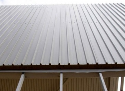 Instalarea acoperișului panourilor sandwich, portal de construcție