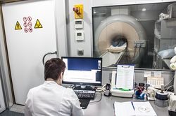Мрт 3 тесла томограф, де зробити з контрастом, потужність