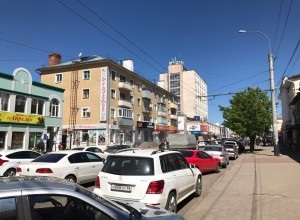 Pe Nosovskaya a decis să interzică parcarea de autoturisme