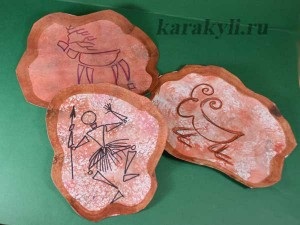 Picturi în piatră - desen în stadiu-etapă, cu copii de la 7 ani, scrawl